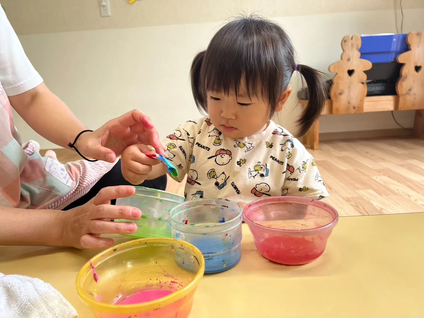 にじみ絵をしよう（いちご組）