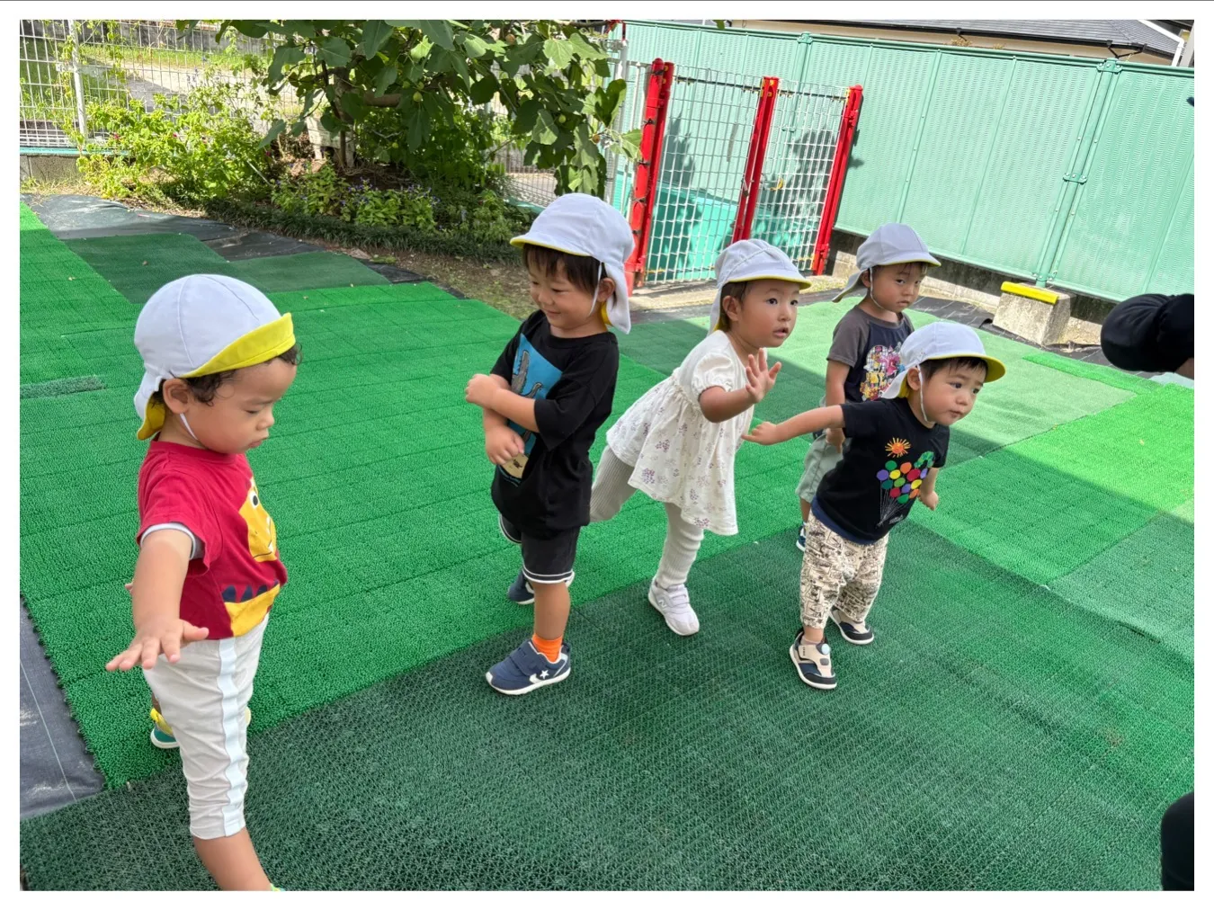 お外で遊ぼう（りんご組）