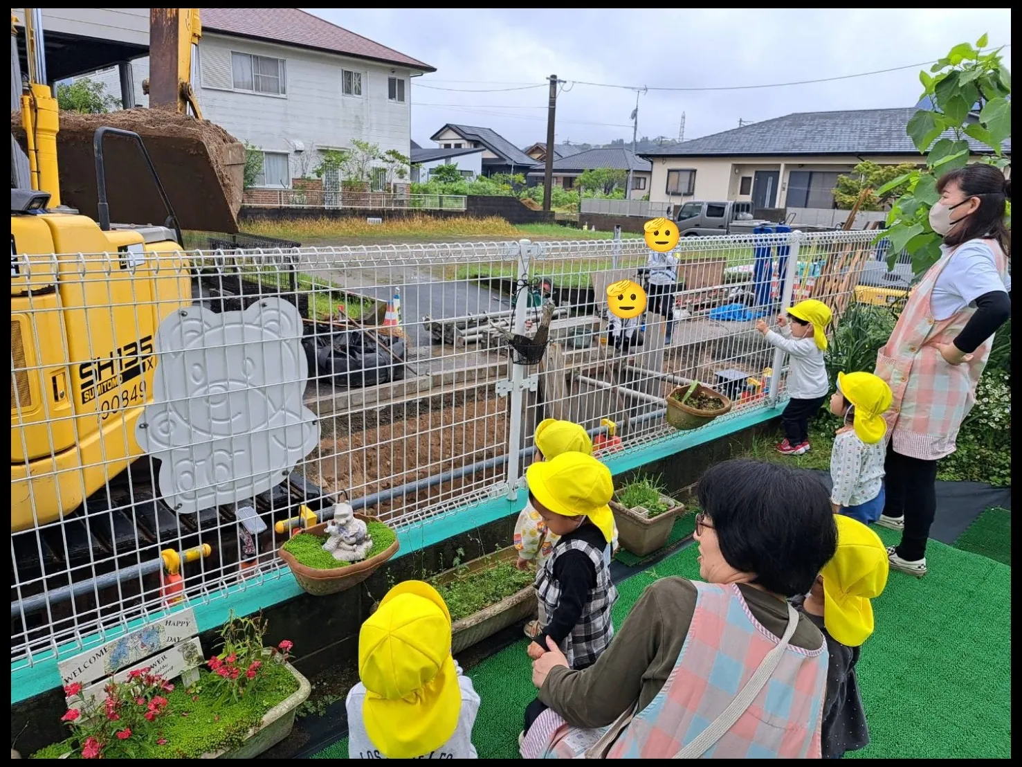 働く車を近くで見たよ！（いちご組）